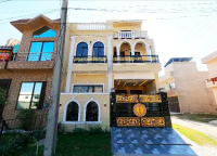 A Palatial Residence For Corner sale In Audit & Accounts Phase 1 - Block F Lahore