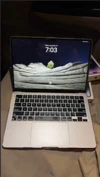 MacBook Air M2 2022
