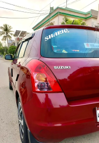 Suzuki Swift 1.3 DLX Model 2015