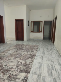 1 kanal house for rent in model town for family or for silent ofc