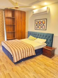 luxery furnished 2bed appartment for rent in (per day) ph. 2