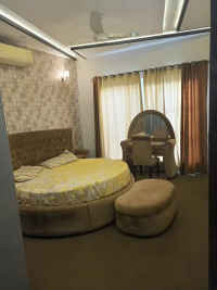 10 marla outclass furinshed house for rent