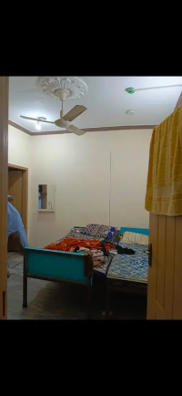 Furnished Room available for rent job holders or students near ucp University or shaukat khanum hospital or abdul sattar eidi road M2