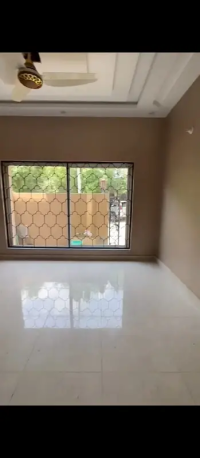 5 Marla Lower Portion Available For Rent In AA Block Bahria Town Lahore