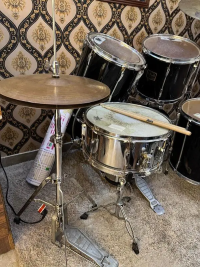 Pearl Drum Kit For Sale