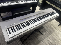 Yamaha P60 88-Key Stage Piano/Grand Piano/piano/pool table/keyboard