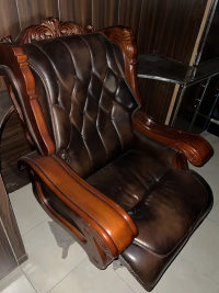 Executive imported luxury chair